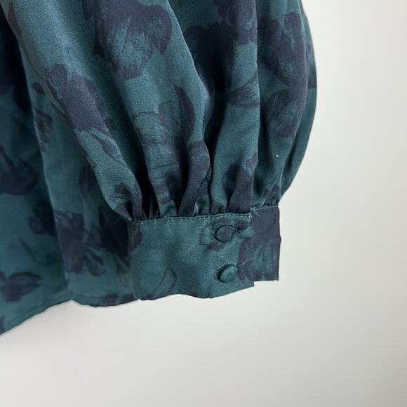 Ava & Viv Woman’s 1X Blouse Long Sleeve Split neck floral button sleeve closure - Picture 5 of 7